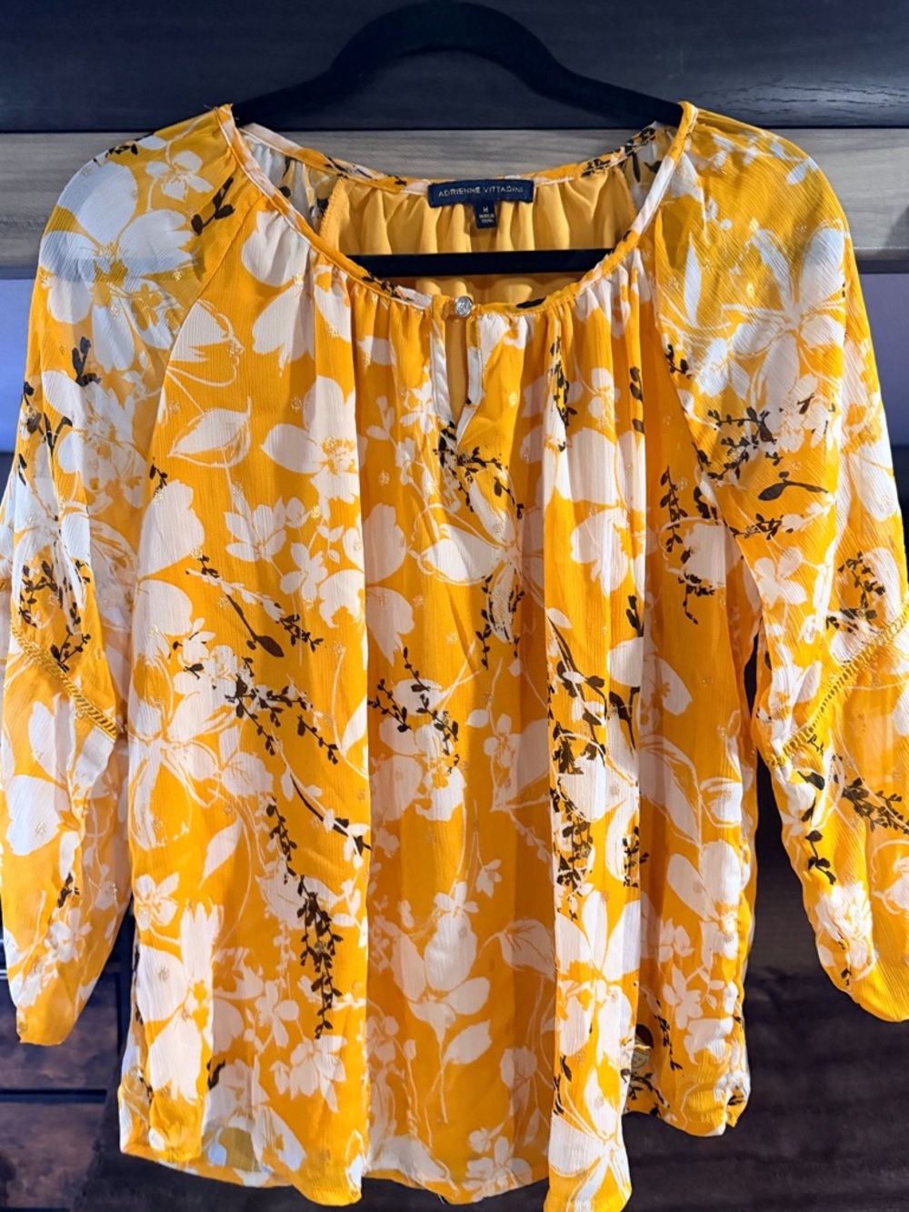 Adrienne Vittadini Yellow & White Floral Peasant Top with gold accents